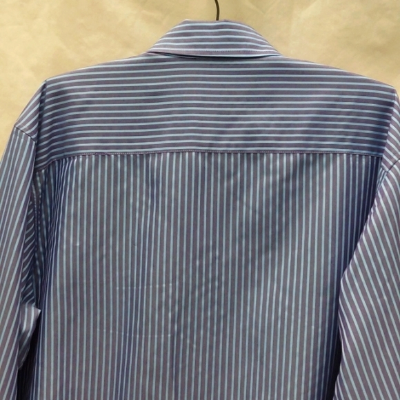 Bugatchi Uomo Shirt - Picture 6 of 10